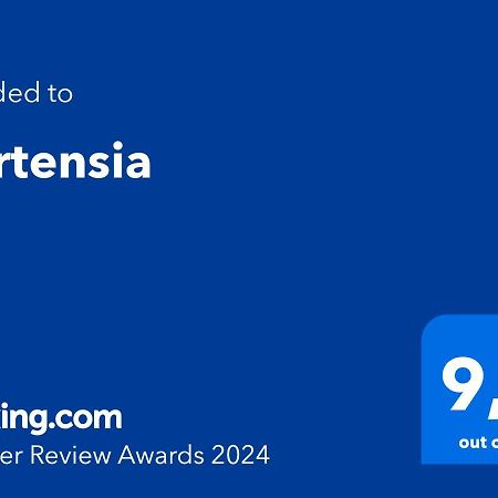 Hortensia Буйе Екстериор снимка