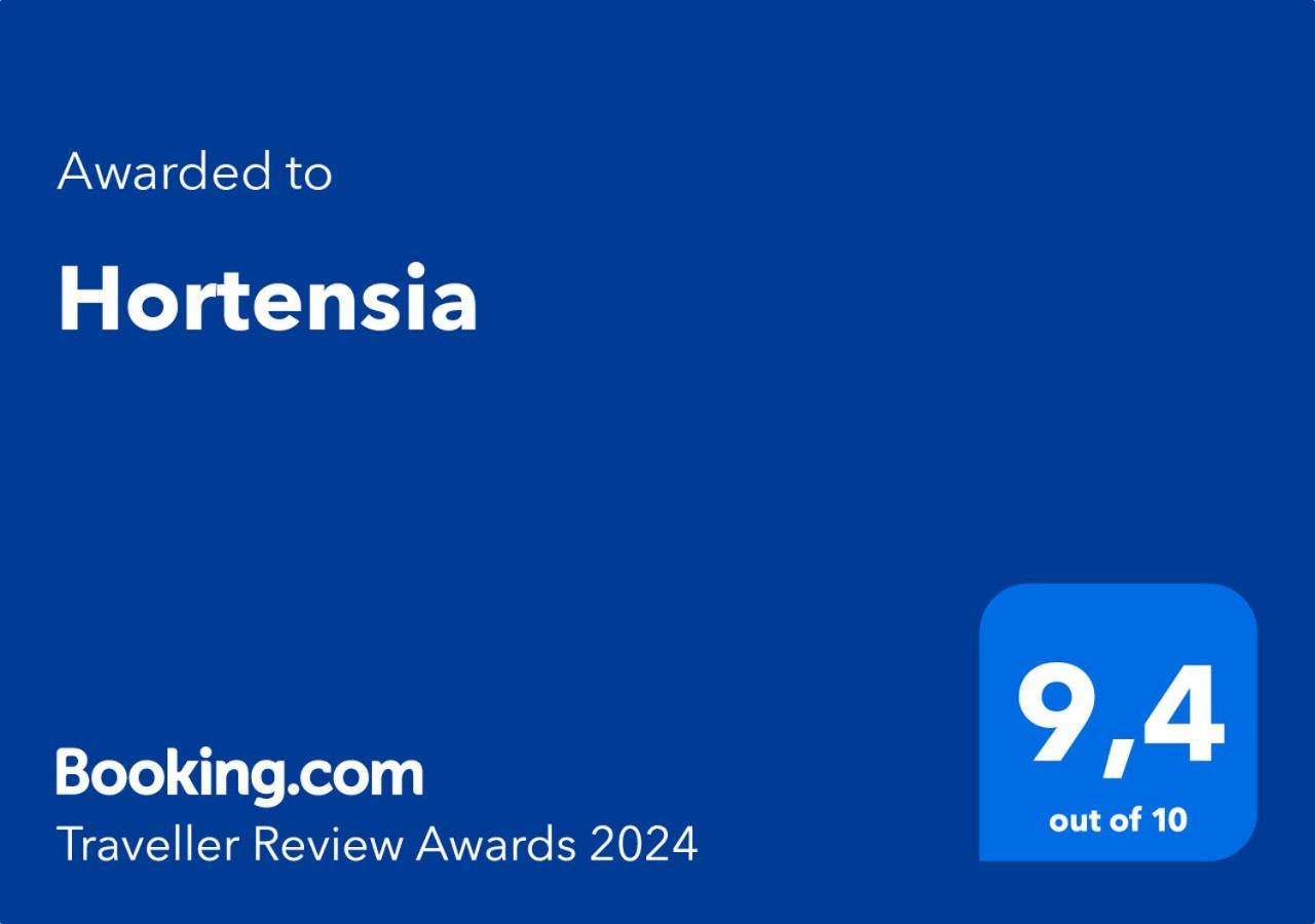 Hortensia Буйе Екстериор снимка